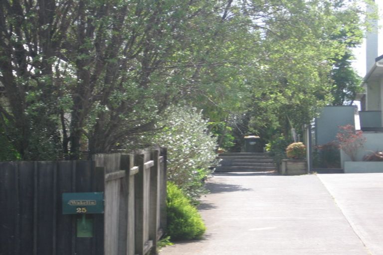 Photo of property in 1/25 Belmont Terrace, Milford, Auckland, 0620
