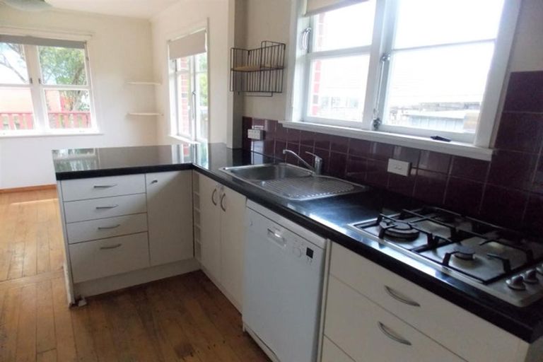 Photo of property in 1 Field Street, Silverstream, Upper Hutt, 5019