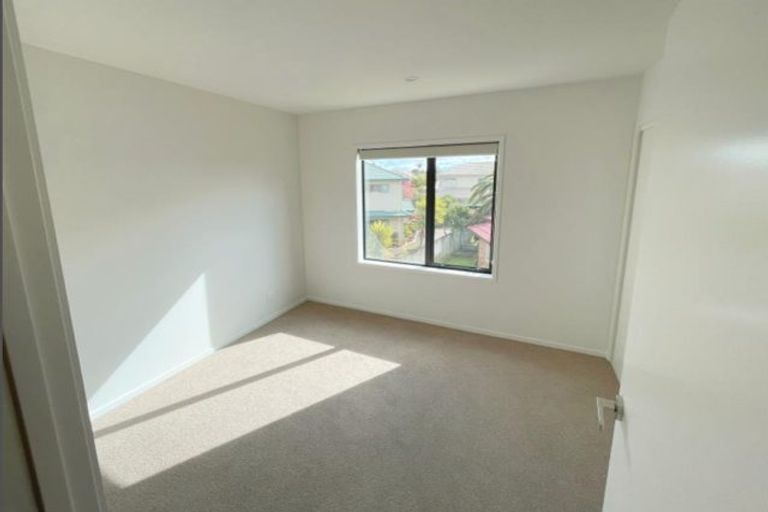 Photo of property in 8 Timata Lane, Favona, Auckland, 2024