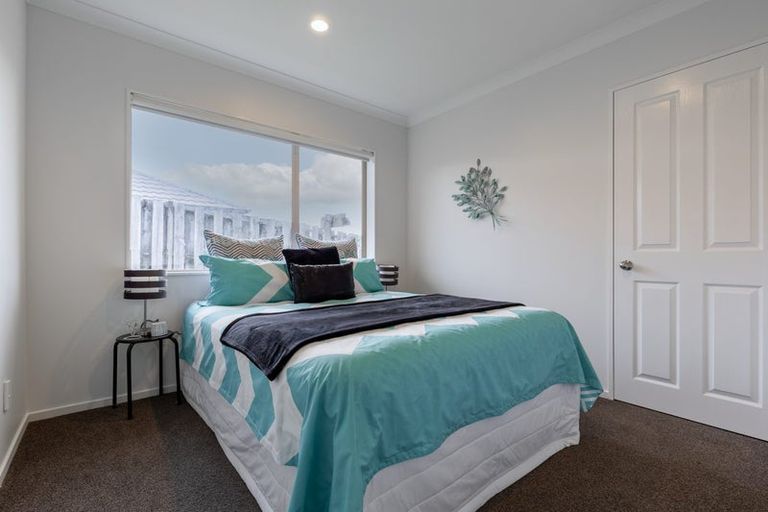 Photo of property in 21 Mili Way, Ranui, Auckland, 0612
