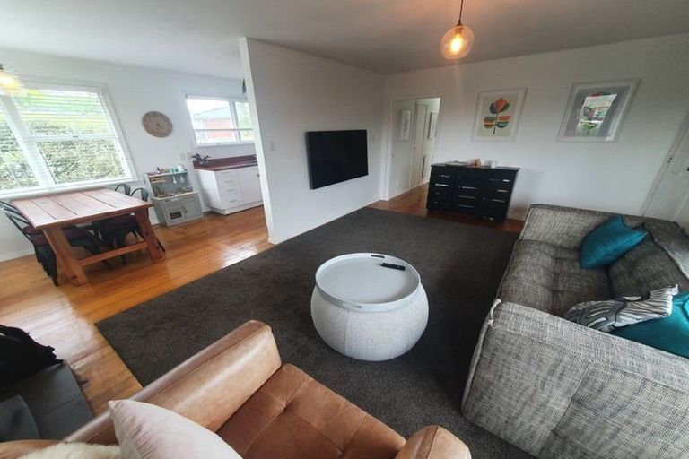 Photo of property in 26 Clipper Place, Redwood, Christchurch, 8051