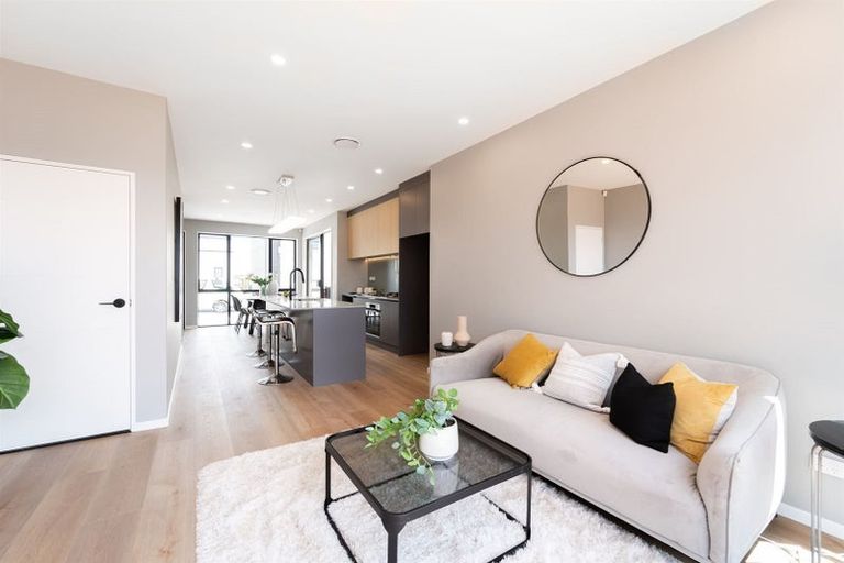 Photo of property in 15 Landing Path Drive, Hobsonville, Auckland, 0616