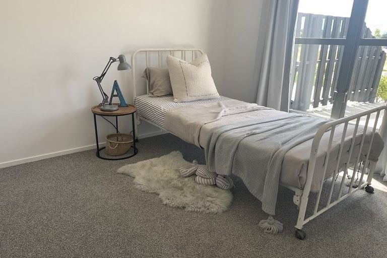 Photo of property in Northlake, 27 Cluden Crescent, Wanaka, 9305