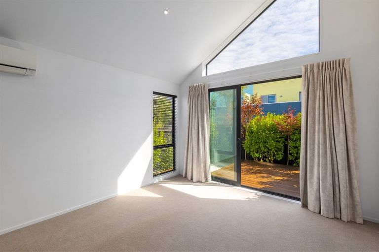 Photo of property in 9/90 Edgeware Road, St Albans, Christchurch, 8014