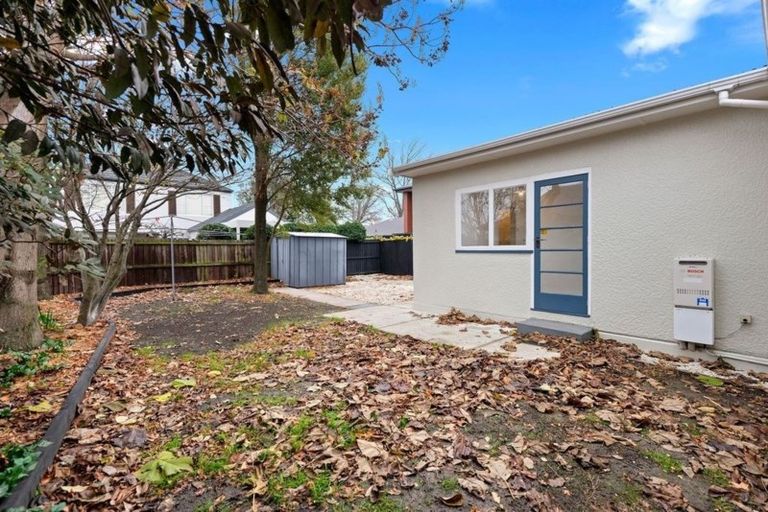 Photo of property in 24 Plynlimon Road, Fendalton, Christchurch, 8052