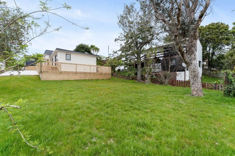 Photo of property in 2/612 Beach Road, Browns Bay, Auckland, 0630