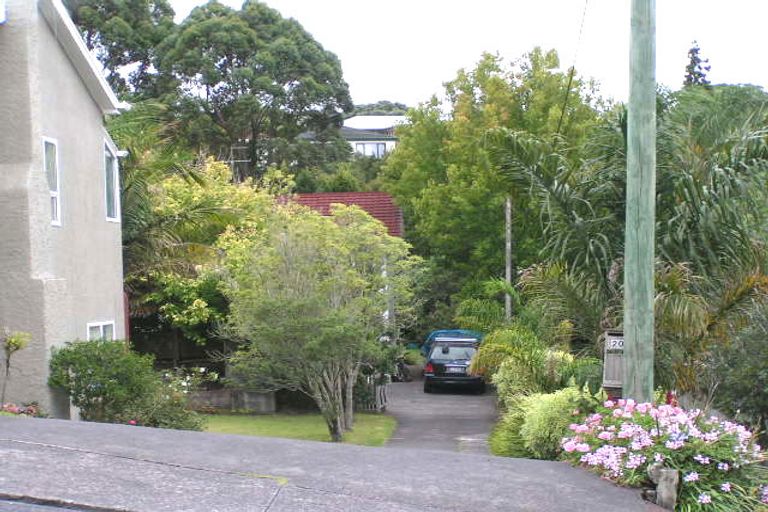 Photo of property in 2/20 Hart Road, Hauraki, Auckland, 0622