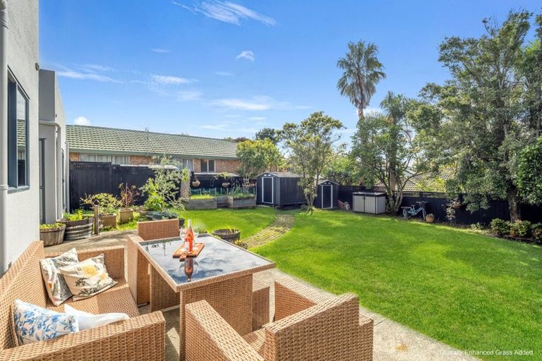 Photo of property in 3 San Ambrosio Rise, Henderson, Auckland, 0612