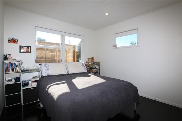 Photo of property in 2/53 Lancaster Road, Beach Haven, Auckland, 0626