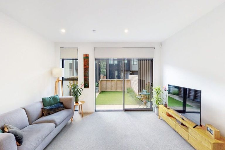 Photo of property in 18 Rua Kai Way, Brooklyn, Wellington, 6021