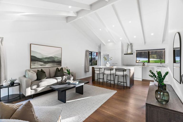 Photo of property in 14 Landsdale Place, Massey, Auckland, 0614