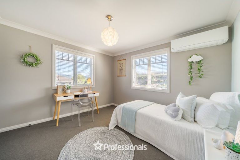 Photo of property in 14 Ronald Scott Grove, Riverstone Terraces, Upper Hutt, 5018