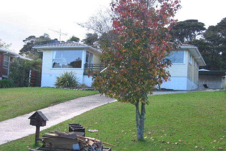 Photo of property in 54 Rimutaka Place, Titirangi, Auckland, 0604