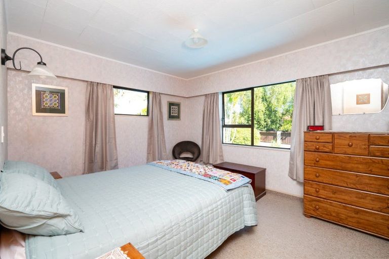 Photo of property in 8 Padfield Place, Havelock North, 4130