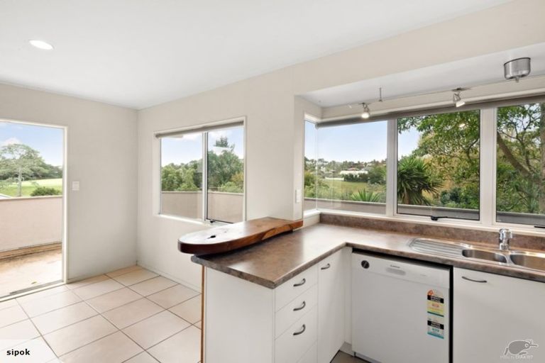 Photo of property in 1/5 Pelican Lane, Unsworth Heights, Auckland, 0632