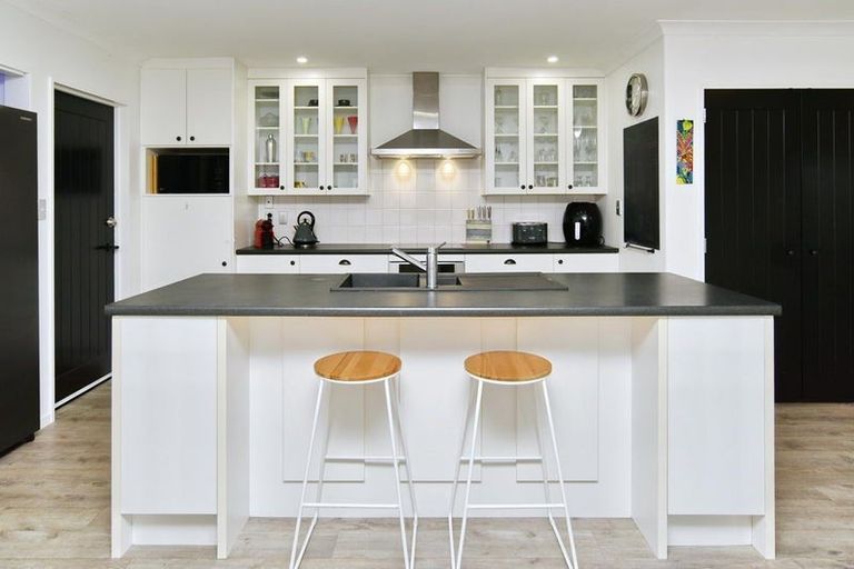 Photo of property in 34 Oxford Road, Rangiora, 7400