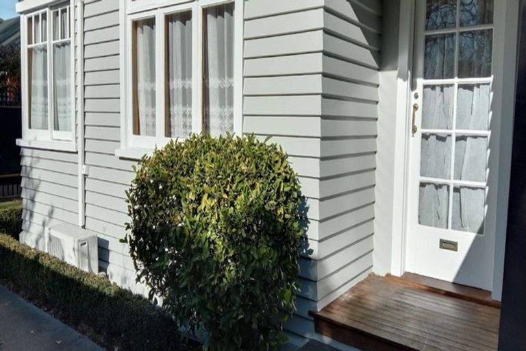 Photo of property in 44 Nortons Road, Avonhead, Christchurch, 8042