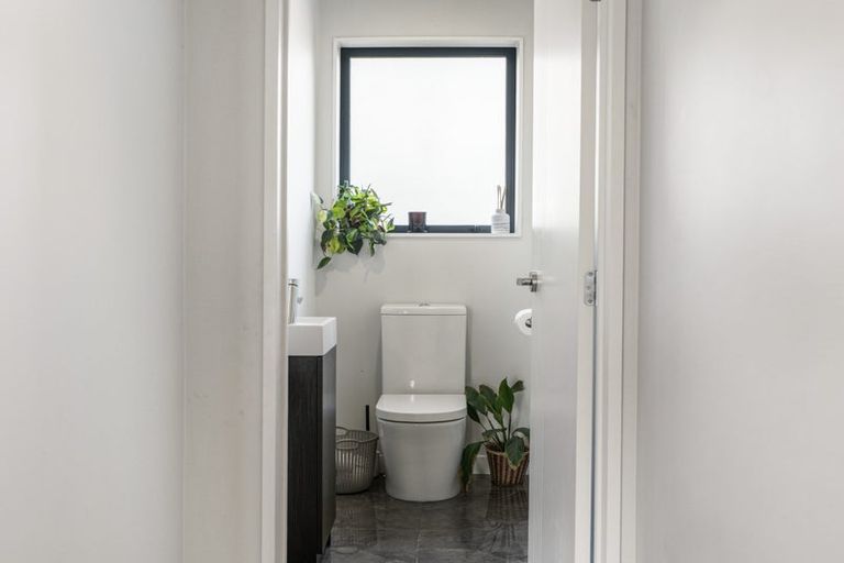 Photo of property in 31 Aldon Lane, The Gardens, Auckland, 2105