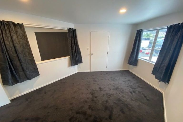 Photo of property in 17u6 Adelaide Road, Mount Cook, Wellington, 6021