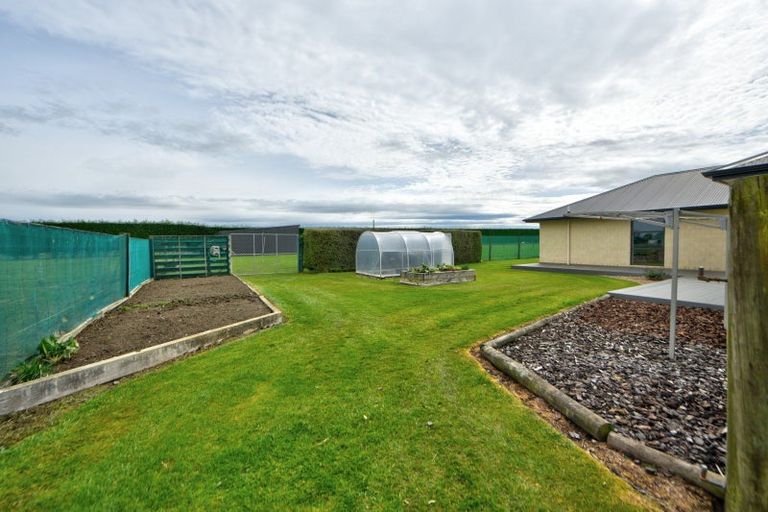 Photo of property in 24 Mckinnon Road, Edendale, Wyndham, 9893