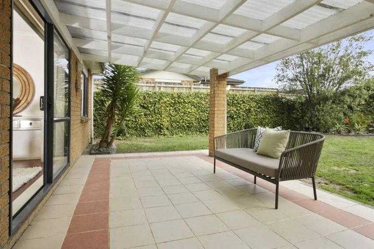 Photo of property in 24 Donegal Park Drive, Flat Bush, Auckland, 2019