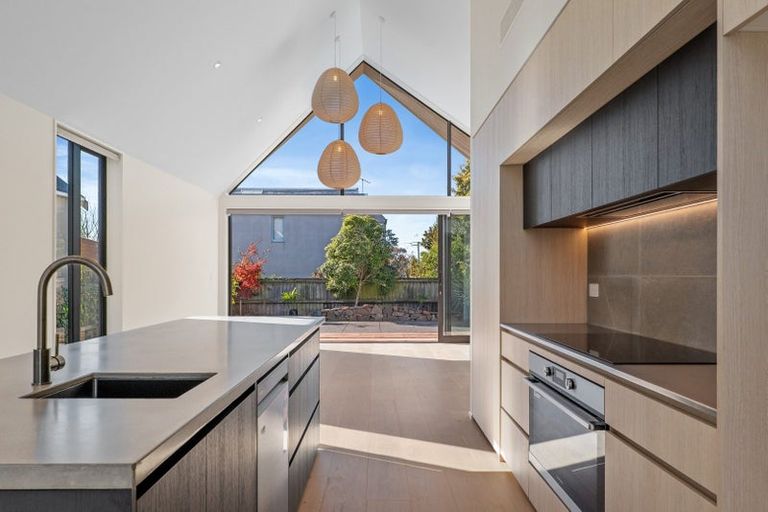 Photo of property in 57 Wiggins Street, Sumner, Christchurch, 8081