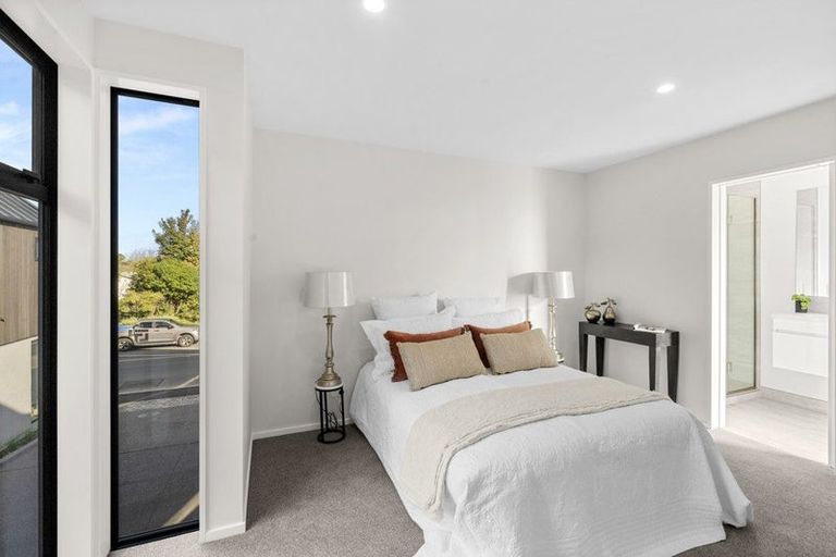 Photo of property in 2/9 Innes Road, St Albans, Christchurch, 8052