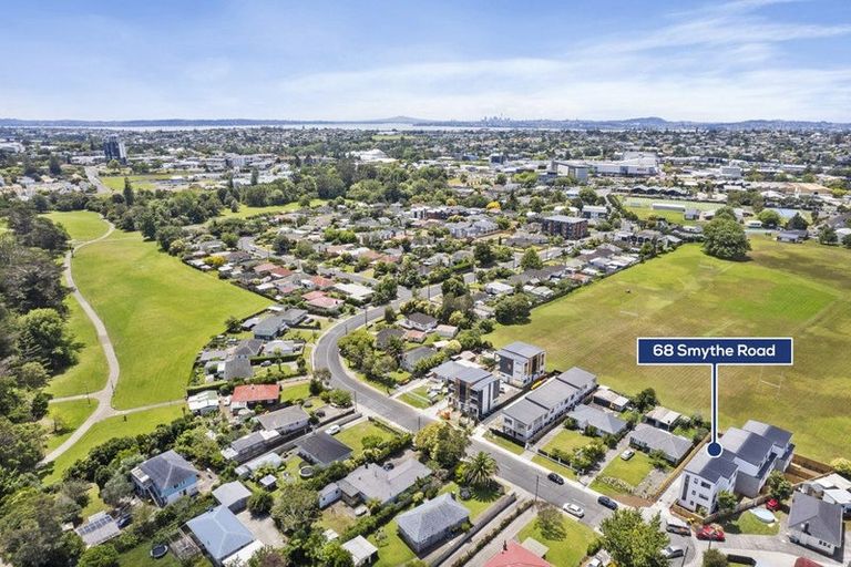 Photo of property in 3/68 Smythe Road, Henderson, Auckland, 0612