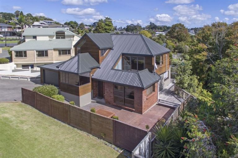 Photo of property in 57 Marellen Drive, Red Beach, 0932