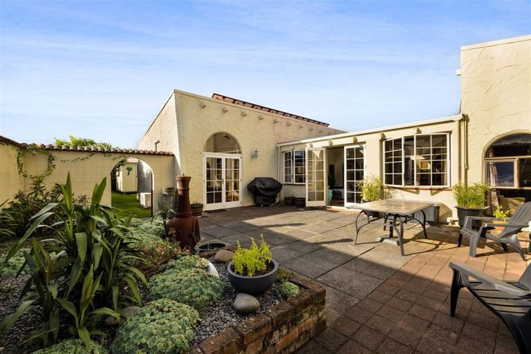 Photo of property in 15 Kowhai Street, Hawera, 4610