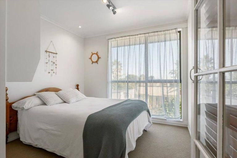 Photo of property in 988 Papamoa Beach Road, Papamoa Beach, Papamoa, 3118