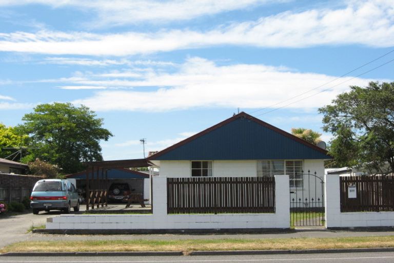 Photo of property in 377 Mairehau Road, Parklands, Christchurch, 8083