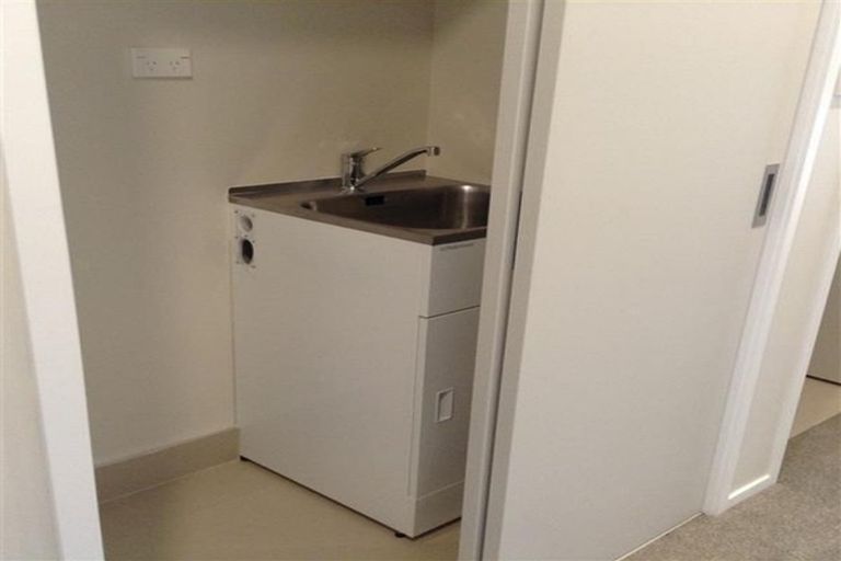 Photo of property in 56 Rangihina Road, Hobsonville, Auckland, 0616