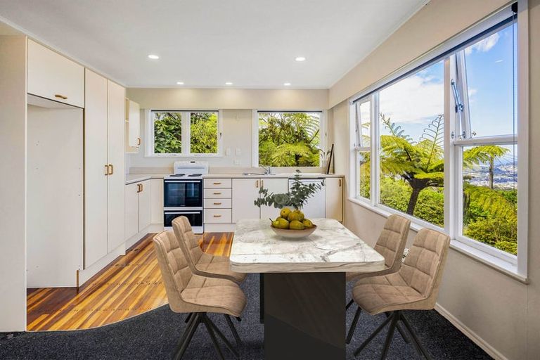 Photo of property in 55 Bedford Street, Northland, Wellington, 6012