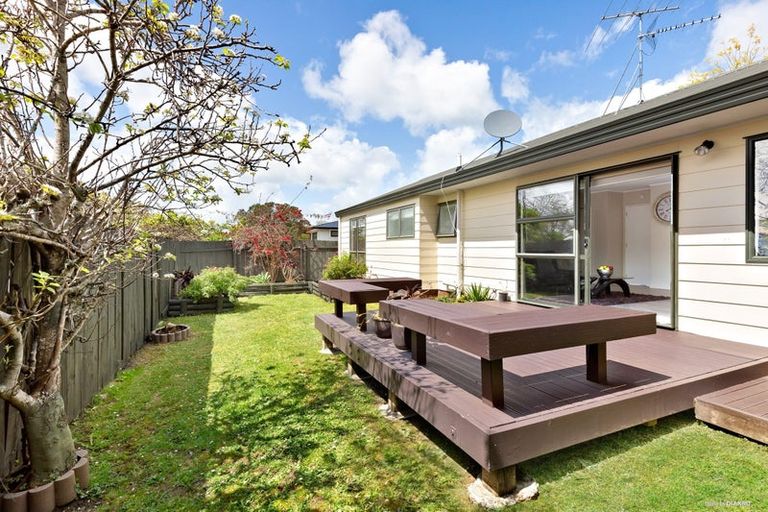Photo of property in 3 Margan Avenue, New Lynn, Auckland, 0600