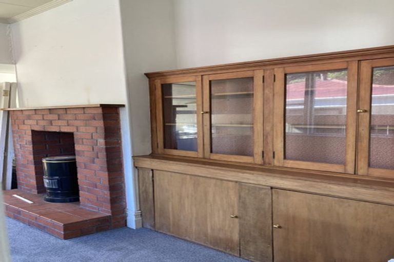 Photo of property in 5 Mckinley Crescent, Brooklyn, Wellington, 6021