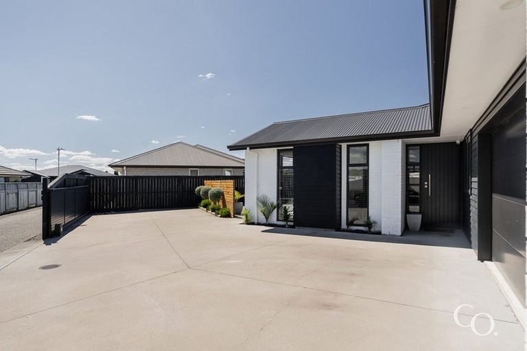 Photo of property in 51 Kahuparere Crescent, Pyes Pa, Tauranga, 3112