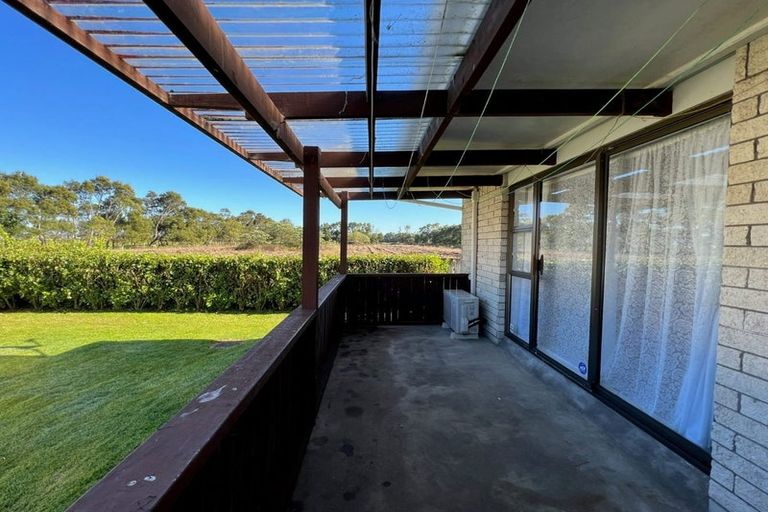 Photo of property in 2/36 Pukeroa Place, Papakura, 2110