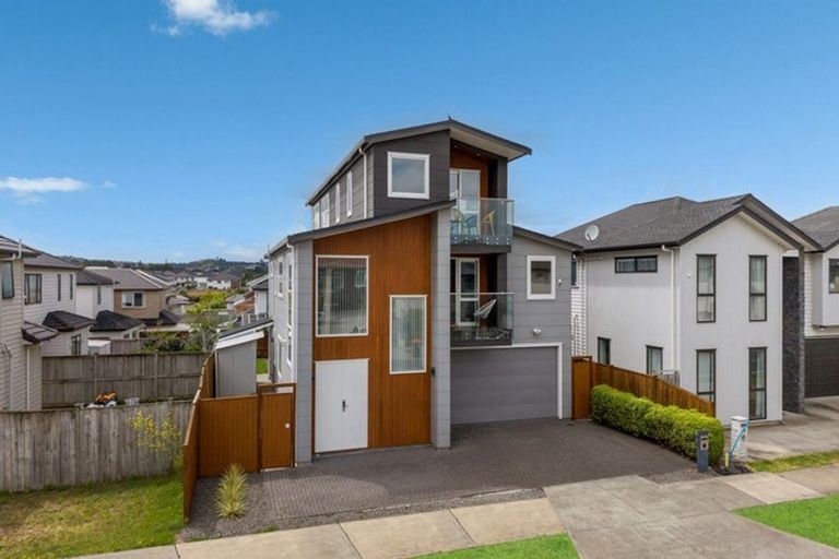 Photo of property in 61 Donegal Park Drive, Flat Bush, Auckland, 2019