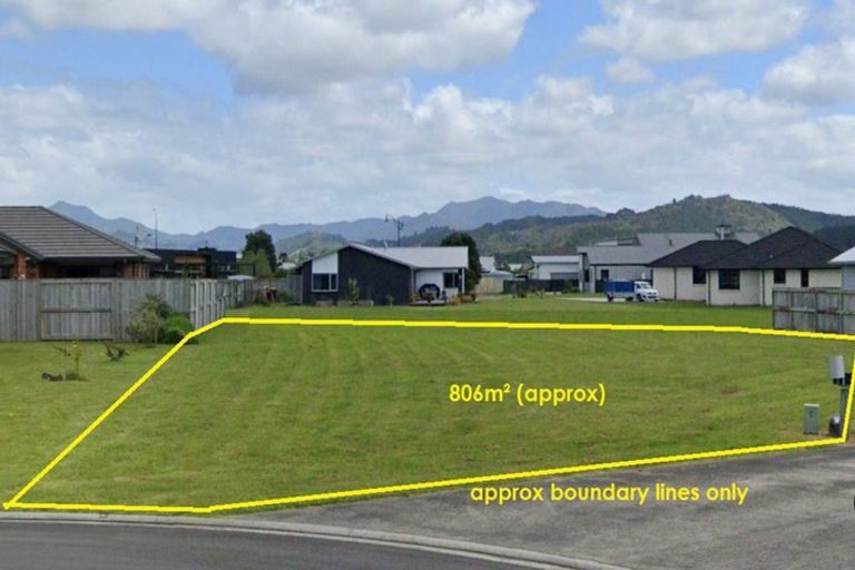 Photo of property in 3 Oscar Place, Whitianga, 3510