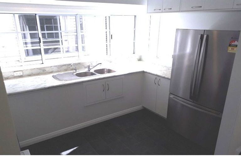 Photo of property in 97a Tasman Street, Mount Cook, Wellington, 6021