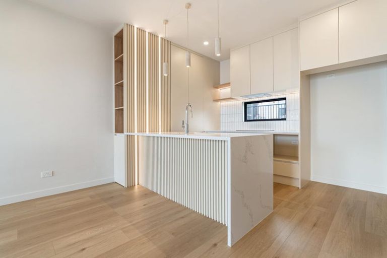 Photo of property in 55 Puihi Crescent, Massey, 0614