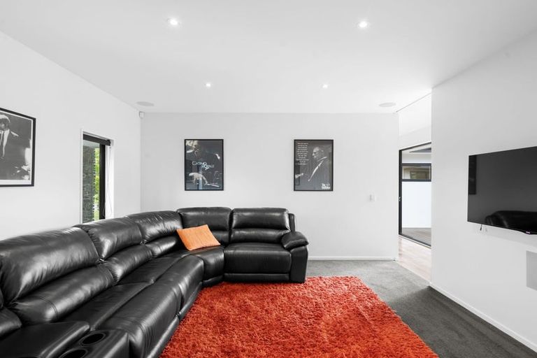 Photo of property in 2 Westburn Place, Prebbleton, 7604