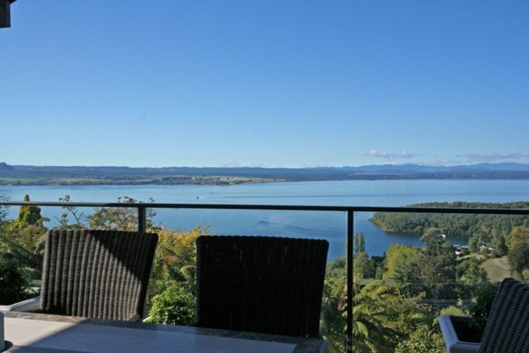 Photo of property in 74 Wakeman Road, Acacia Bay, Taupo, 3330