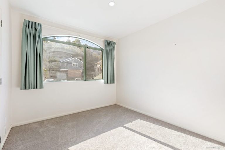 Photo of property in 1/42 Noeleen Street, Glenfield, Auckland, 0629