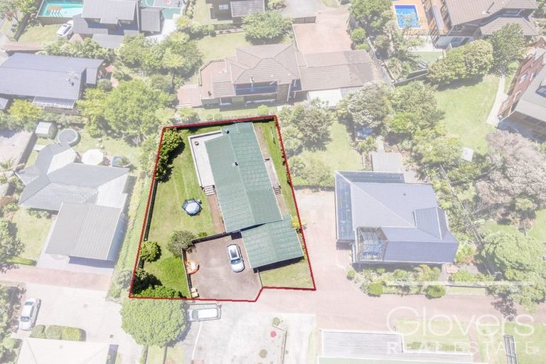 Photo of property in 31b Avonleigh Road, Green Bay, Auckland, 0604