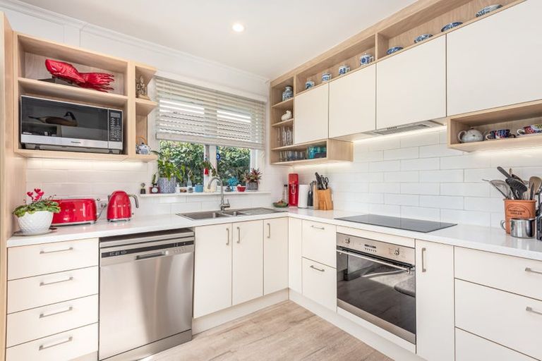 Photo of property in 65 Acacia Avenue, Upper Riccarton, Christchurch, 8041