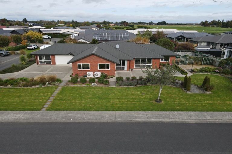 Photo of property in 21 Talboys Drive, Winton, 9720