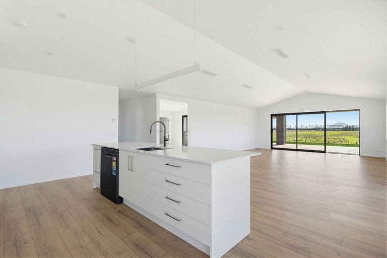 Photo of property in 7 Tara Iti Way, Coastlands, Whakatane, 3120
