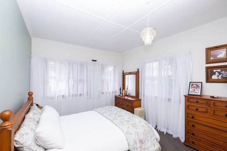 Photo of property in 51 Union Street, Hawera, 4610